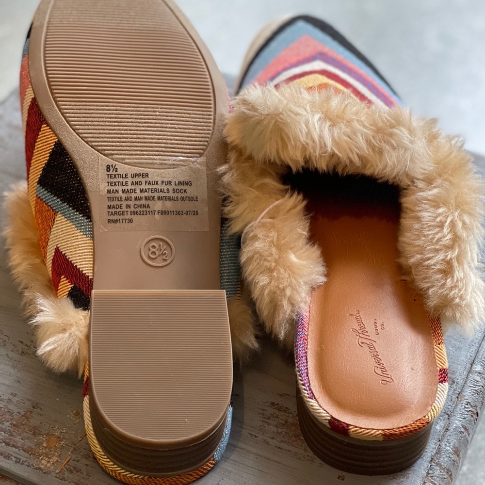 Universal Threads - image 4